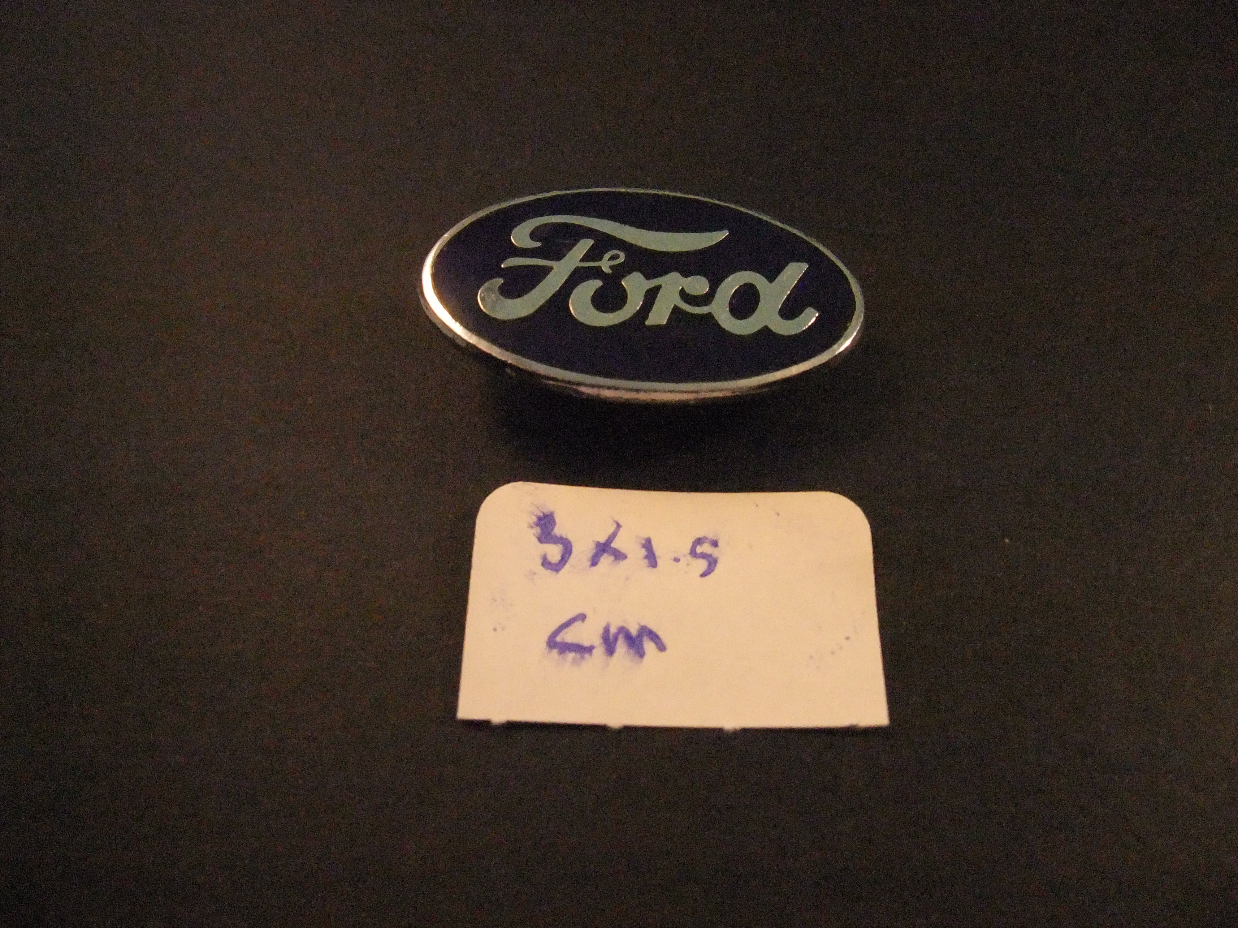 Ford auto logo ( 3 x 1.5 cm